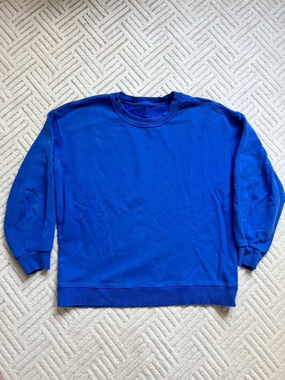 Women’s Lululemon Perfectly Over Sweat Shirt Crewneck royal blue size 8